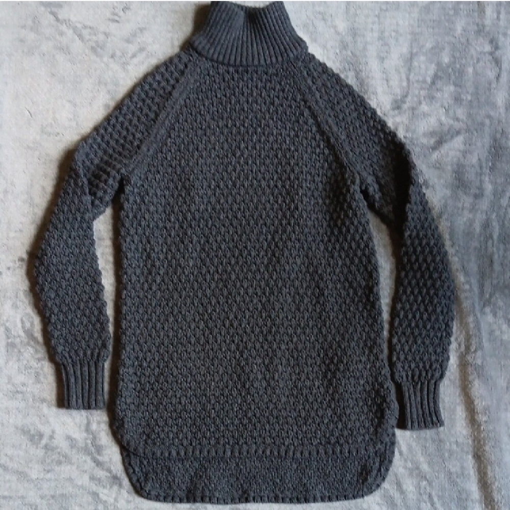 GAP Dark Gray Textured Turtleneck Sweater, Thick Knit, Fall Winter Layers